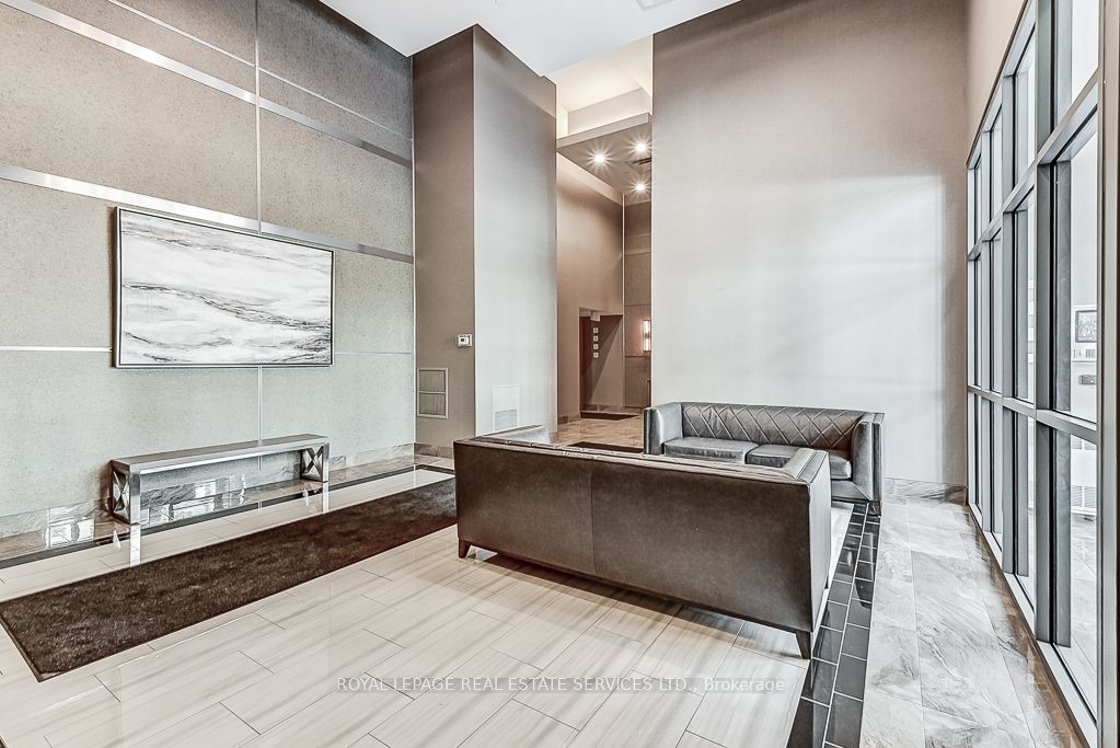2490 Old Bronte Rd, #503