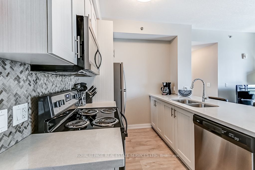 2490 Old Bronte Rd, #503
