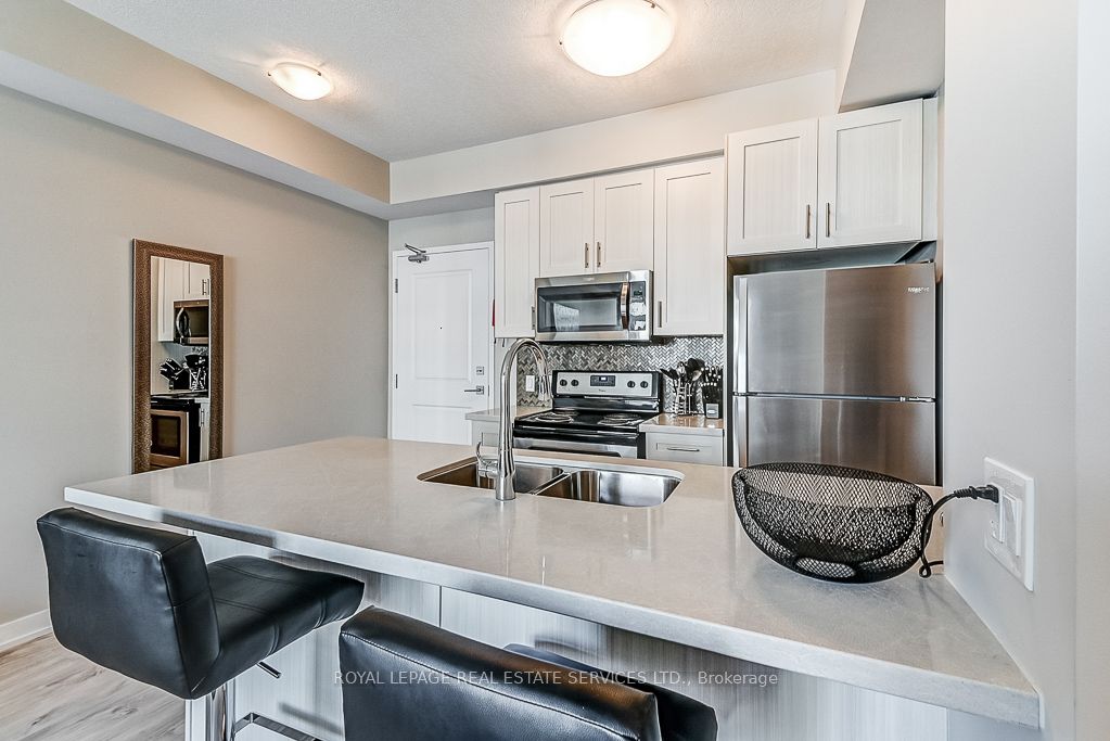 2490 Old Bronte Rd, #503