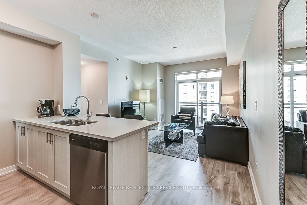 2490 Old Bronte Rd, #503