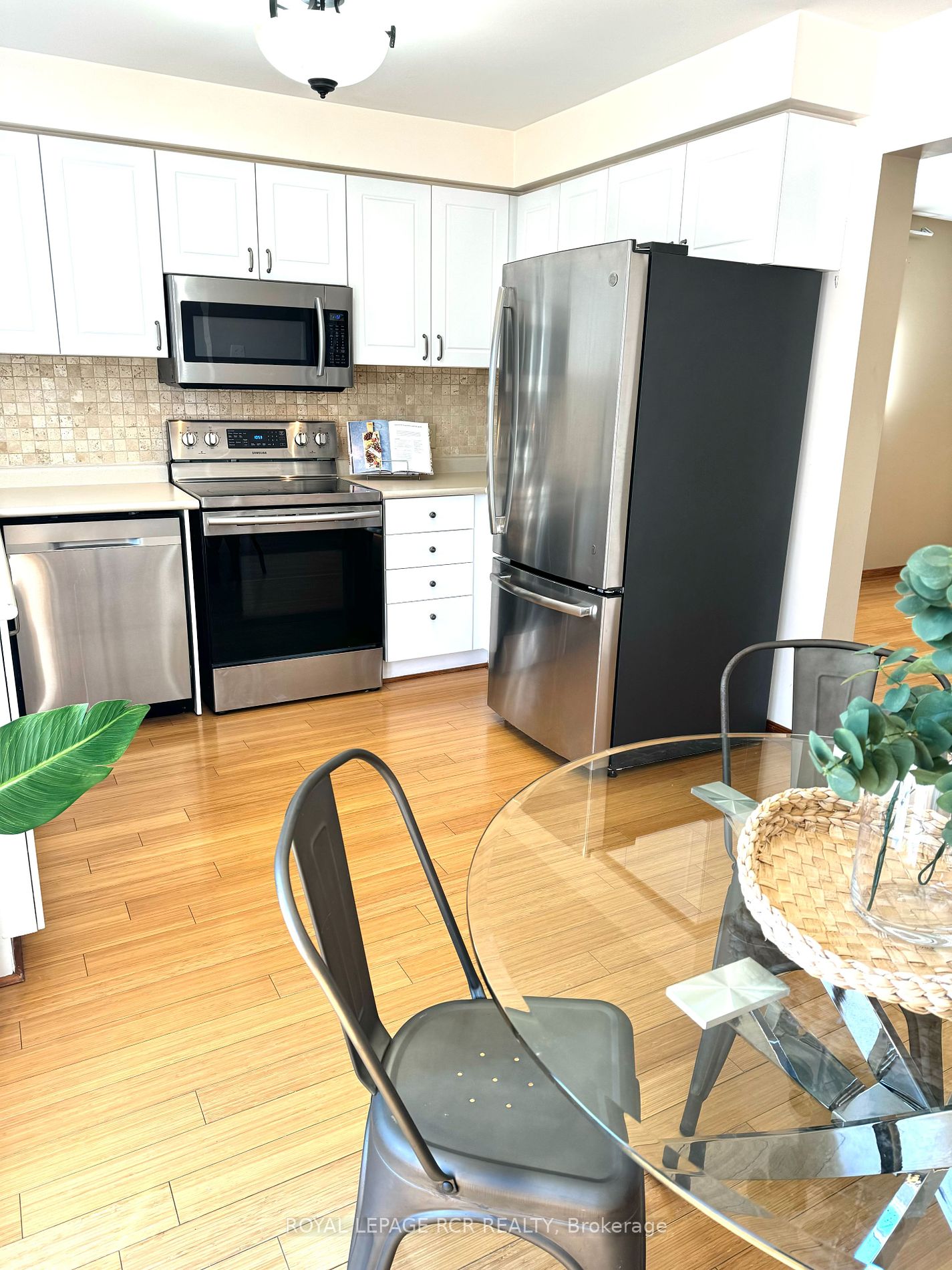 234 Howard Crescent