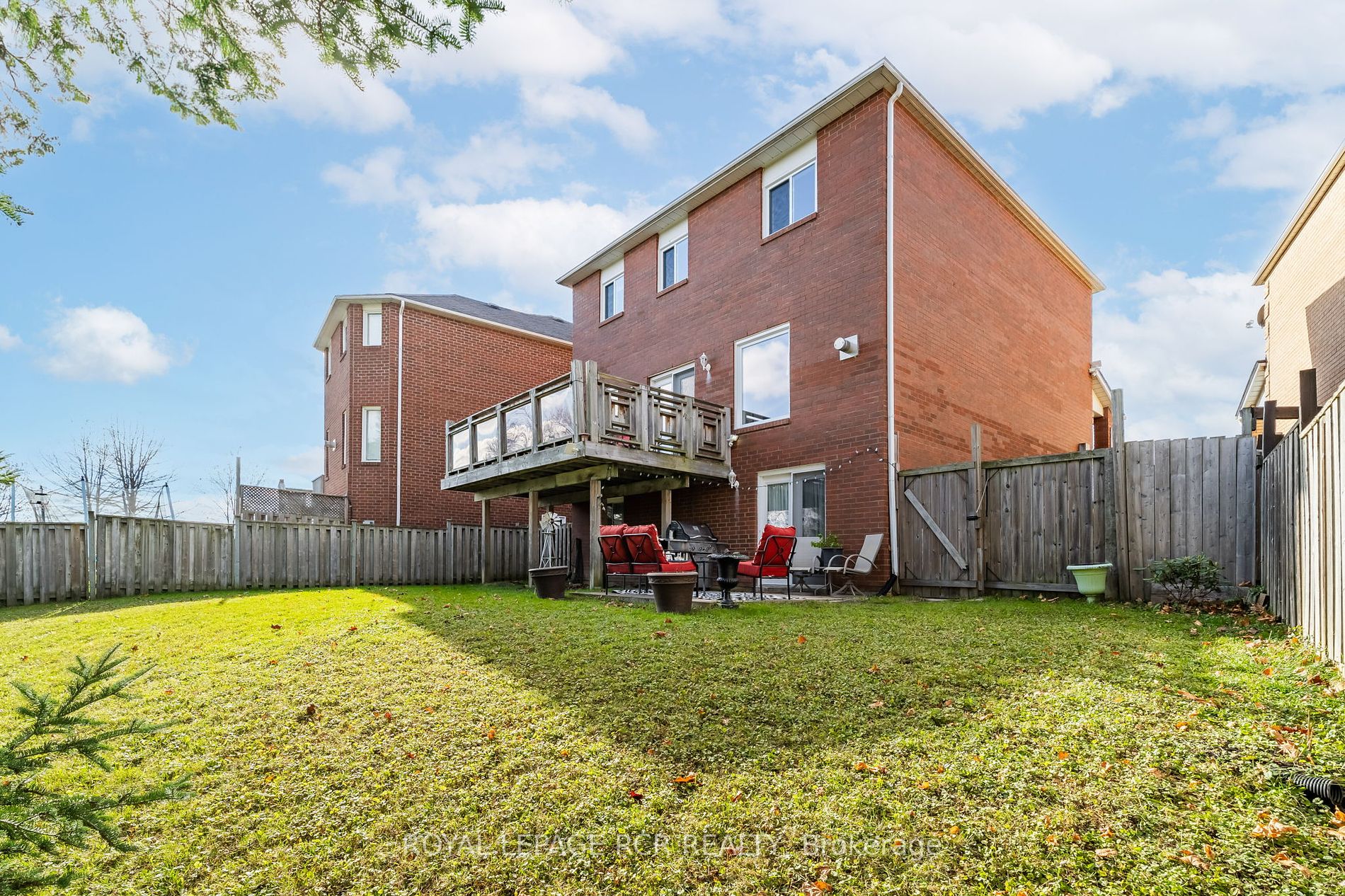 234 Howard Crescent