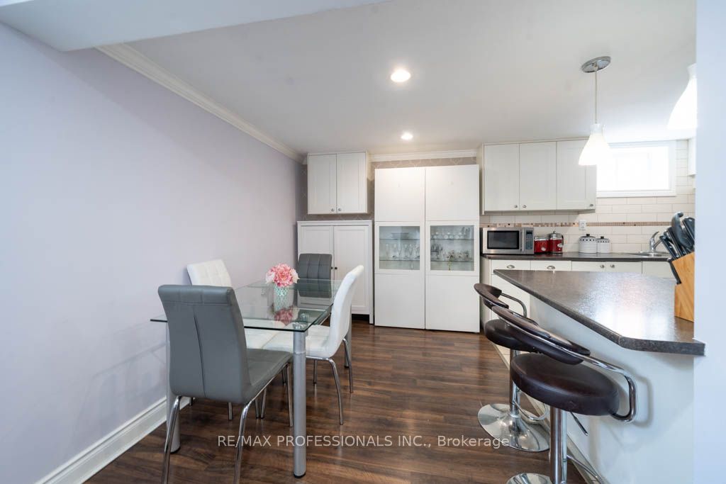 3389 Kelowna Court
