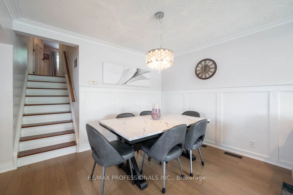 3389 Kelowna Court