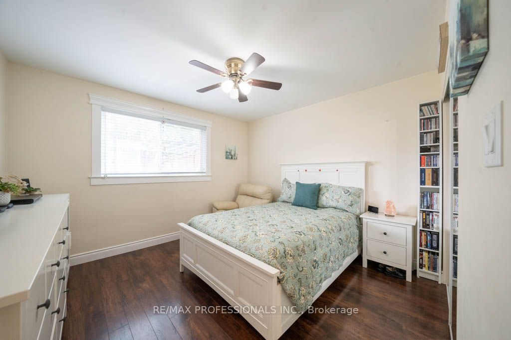 3389 Kelowna Court