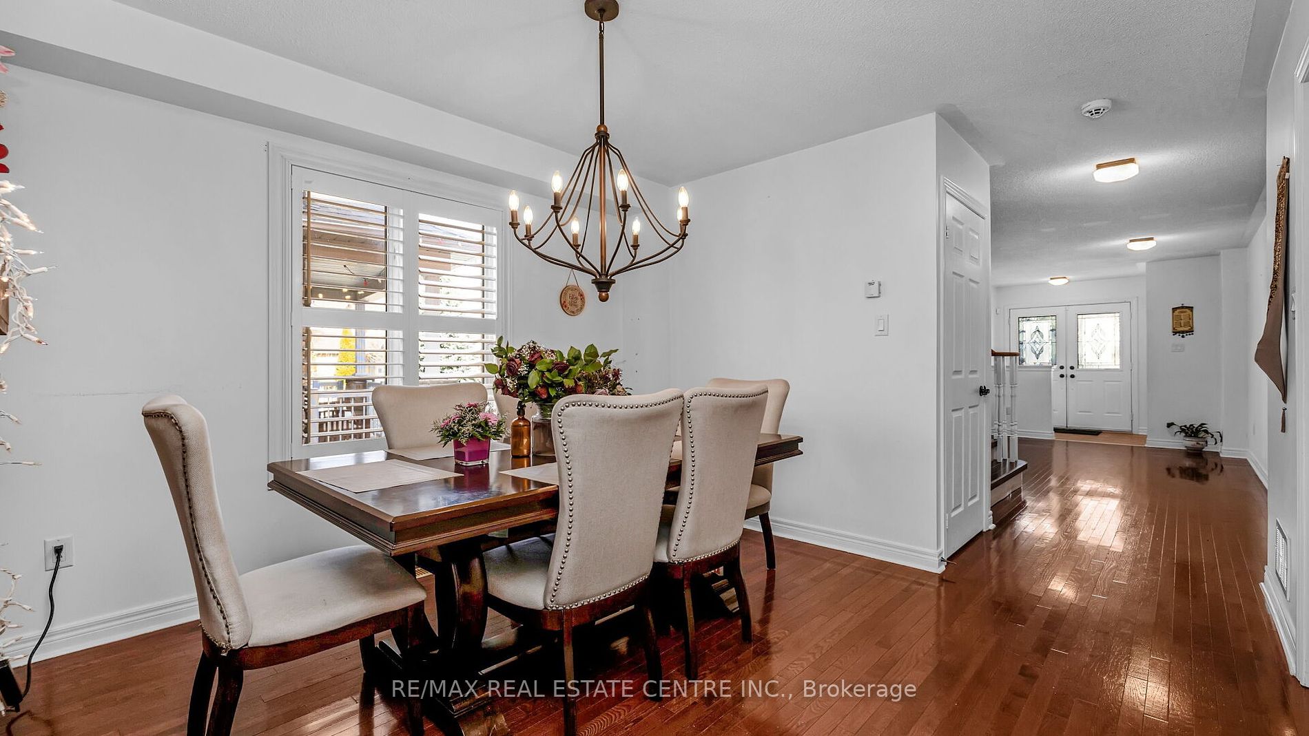 25 Mowat Crescent