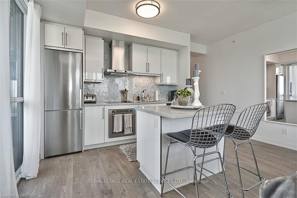 2087 Fairview St, #2109