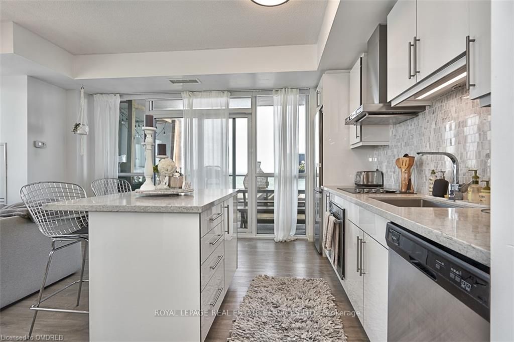 2087 Fairview St, #2109