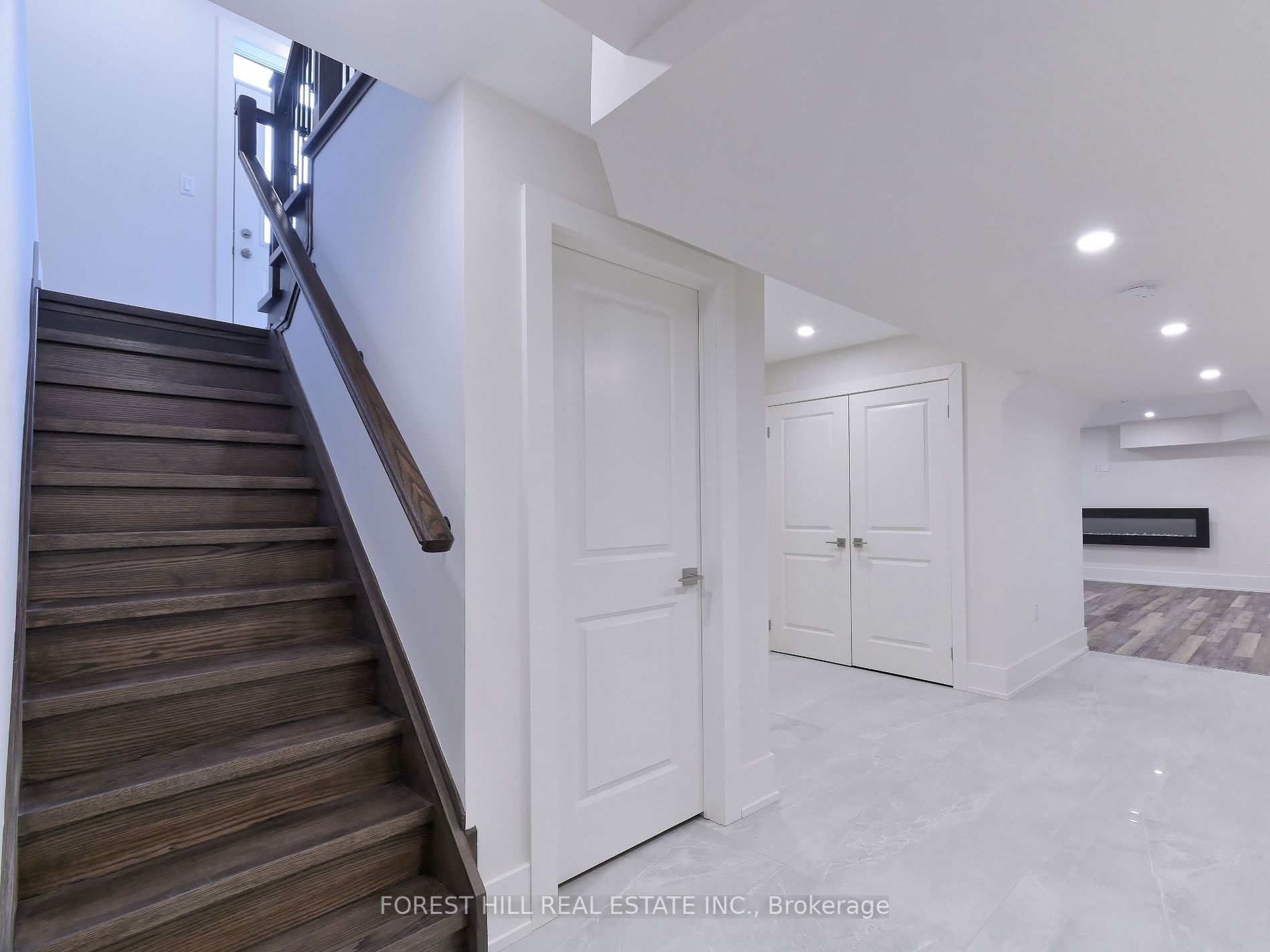723 Ebony Avenue