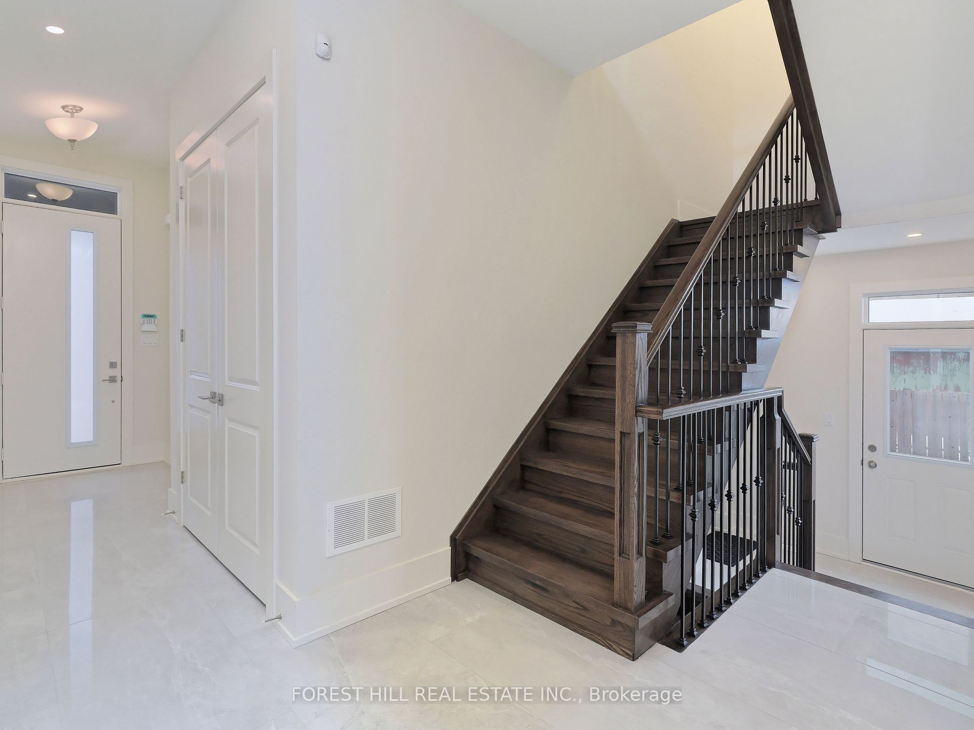 723 Ebony Avenue