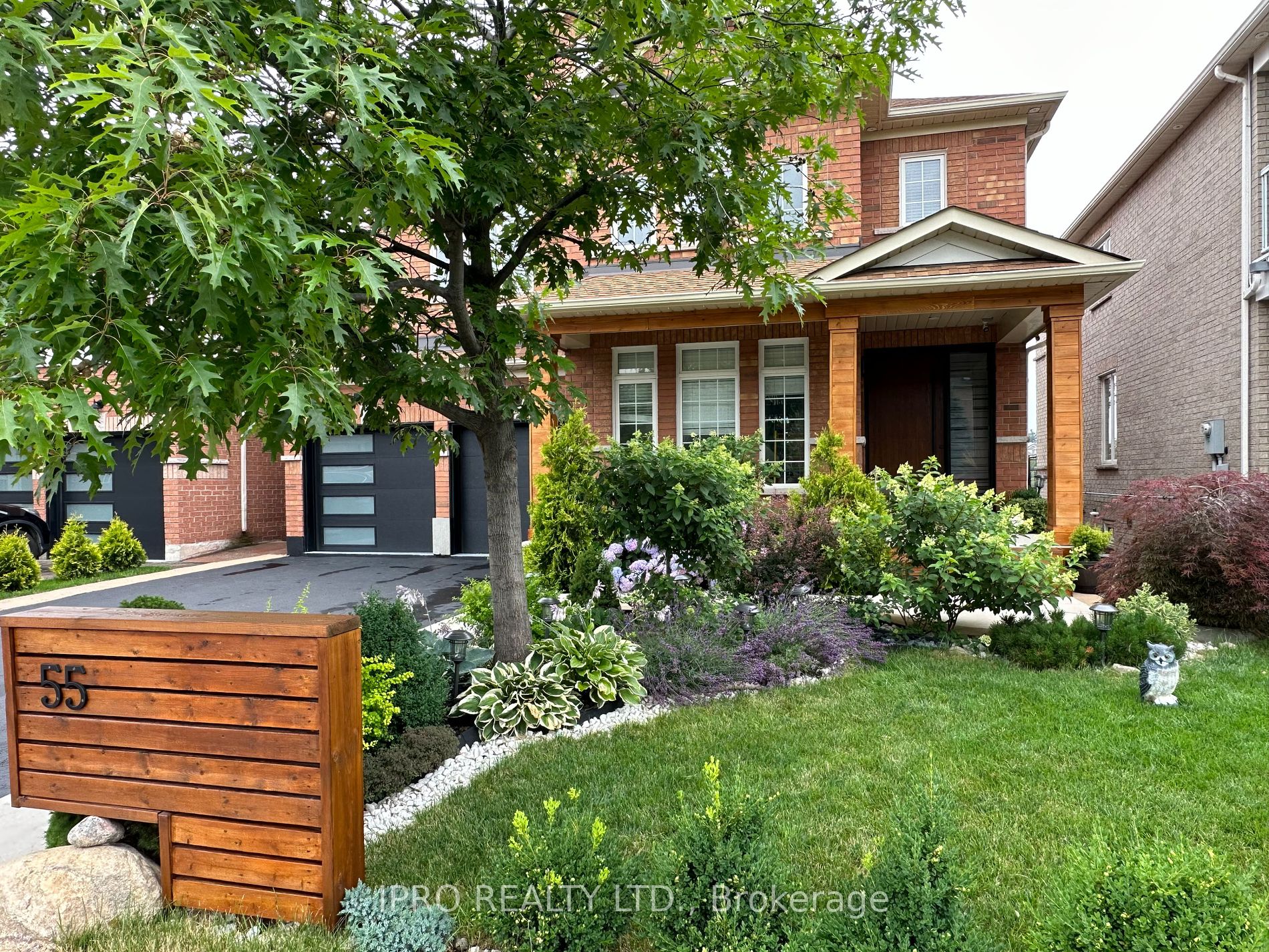 55 Stoneylake Ave