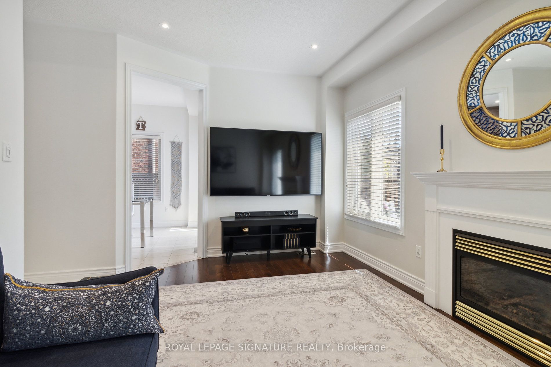 1034 Laurier Ave