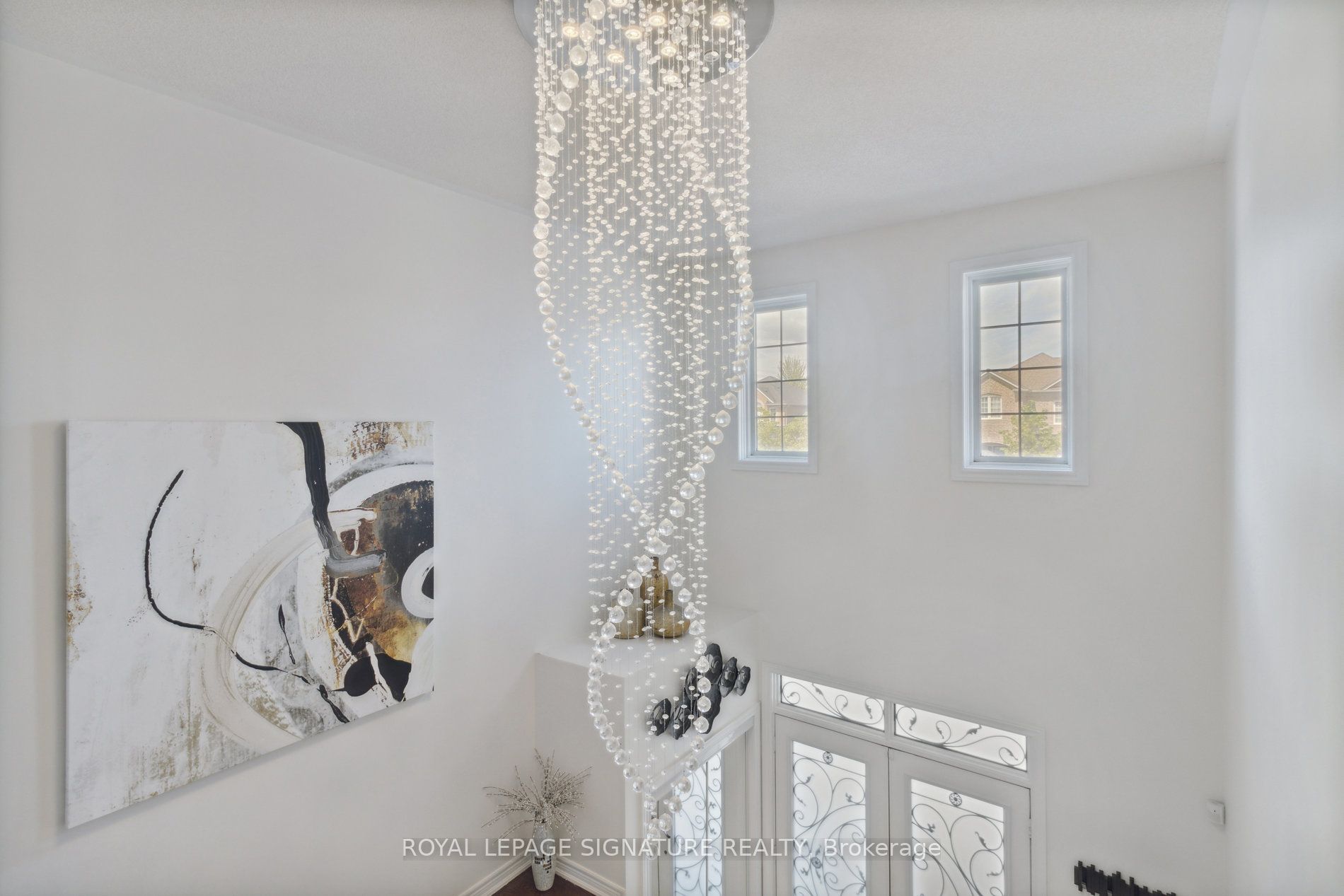 1034 Laurier Ave