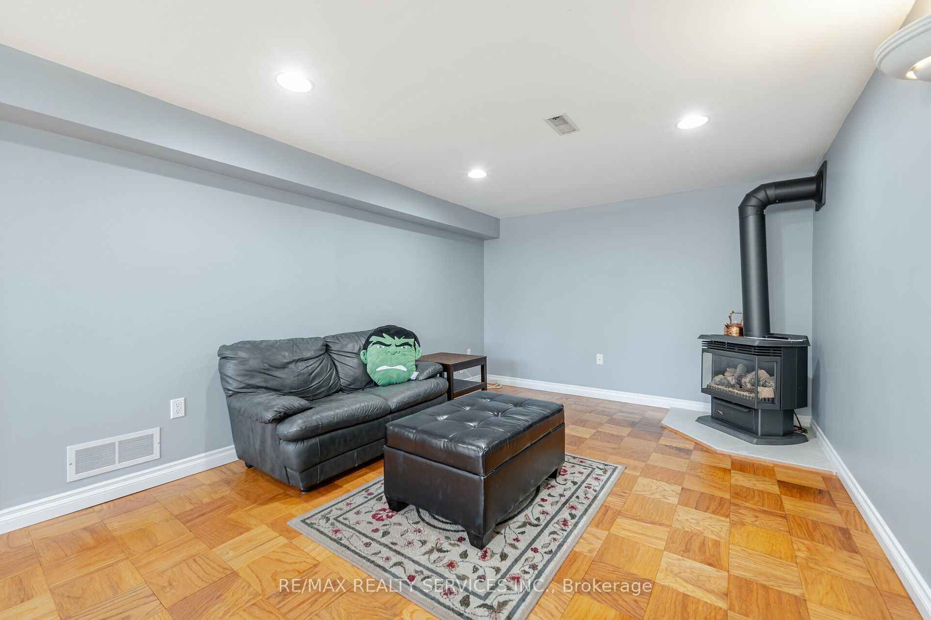 195 Elmwood Road