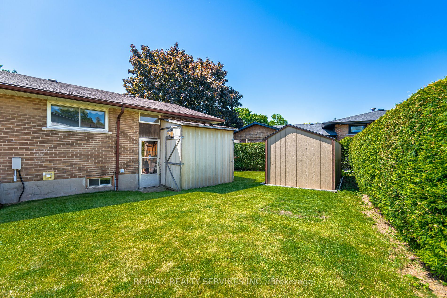 195 Elmwood Road