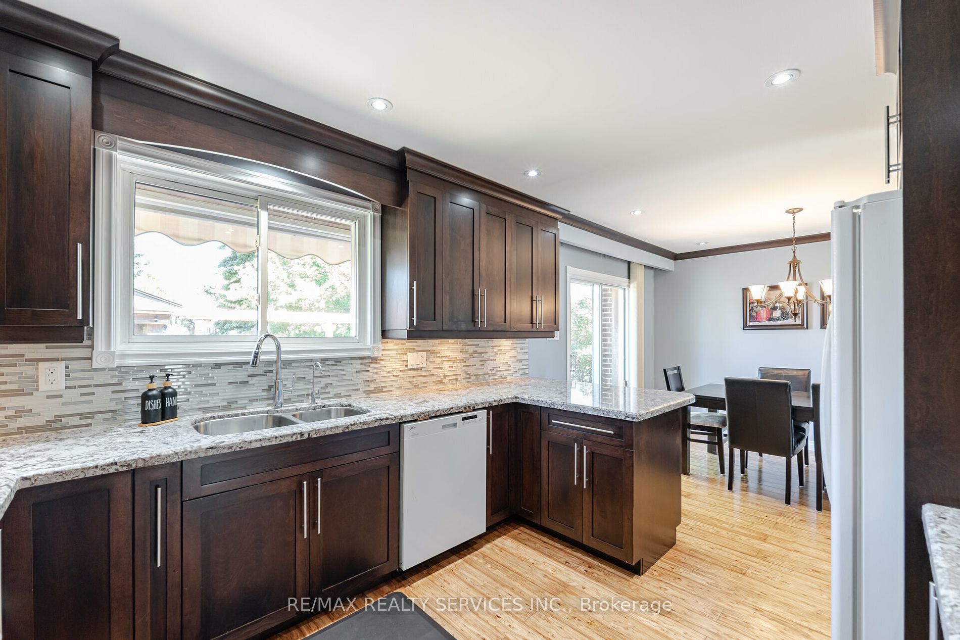 195 Elmwood Road
