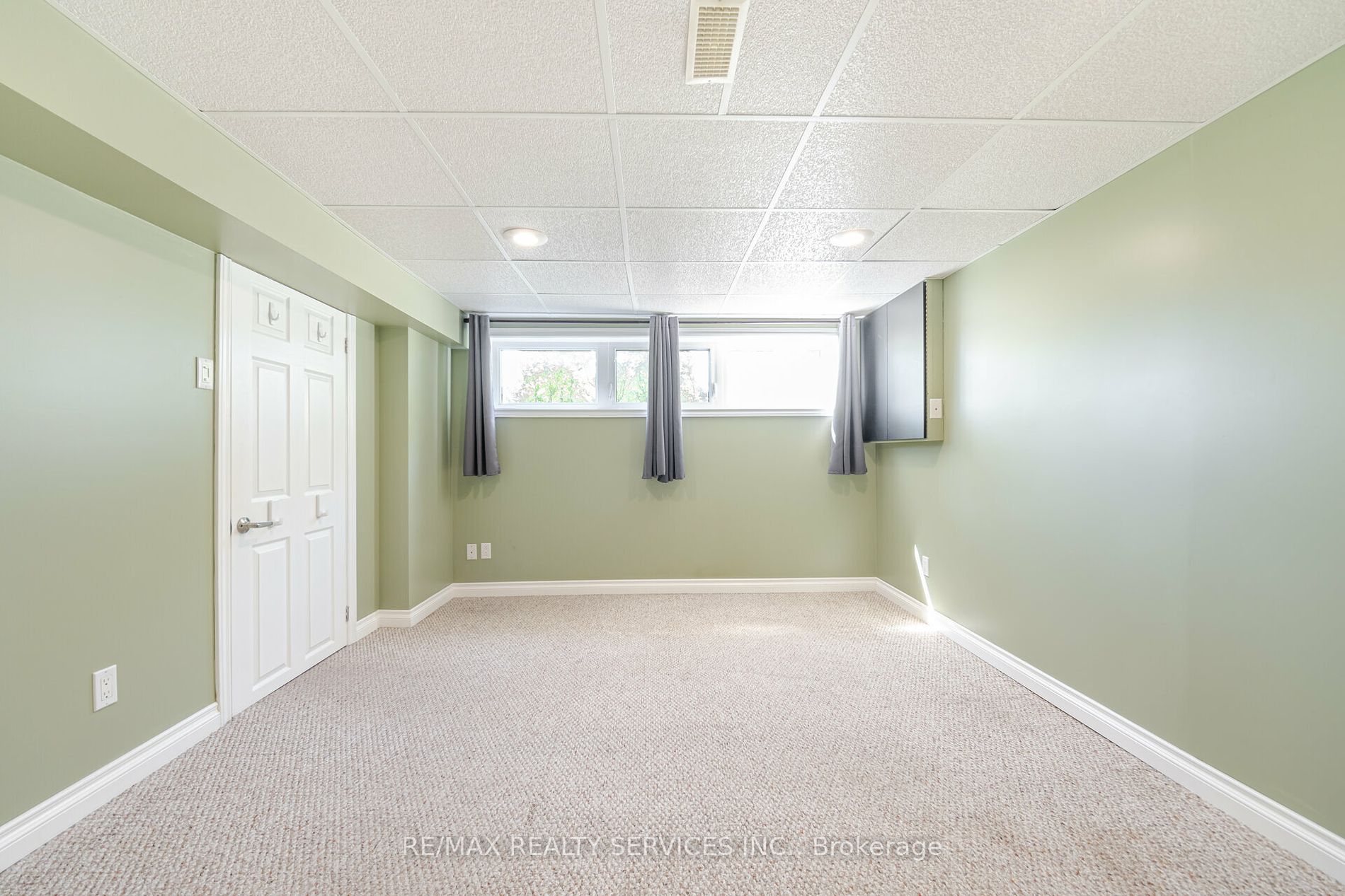 195 Elmwood Road
