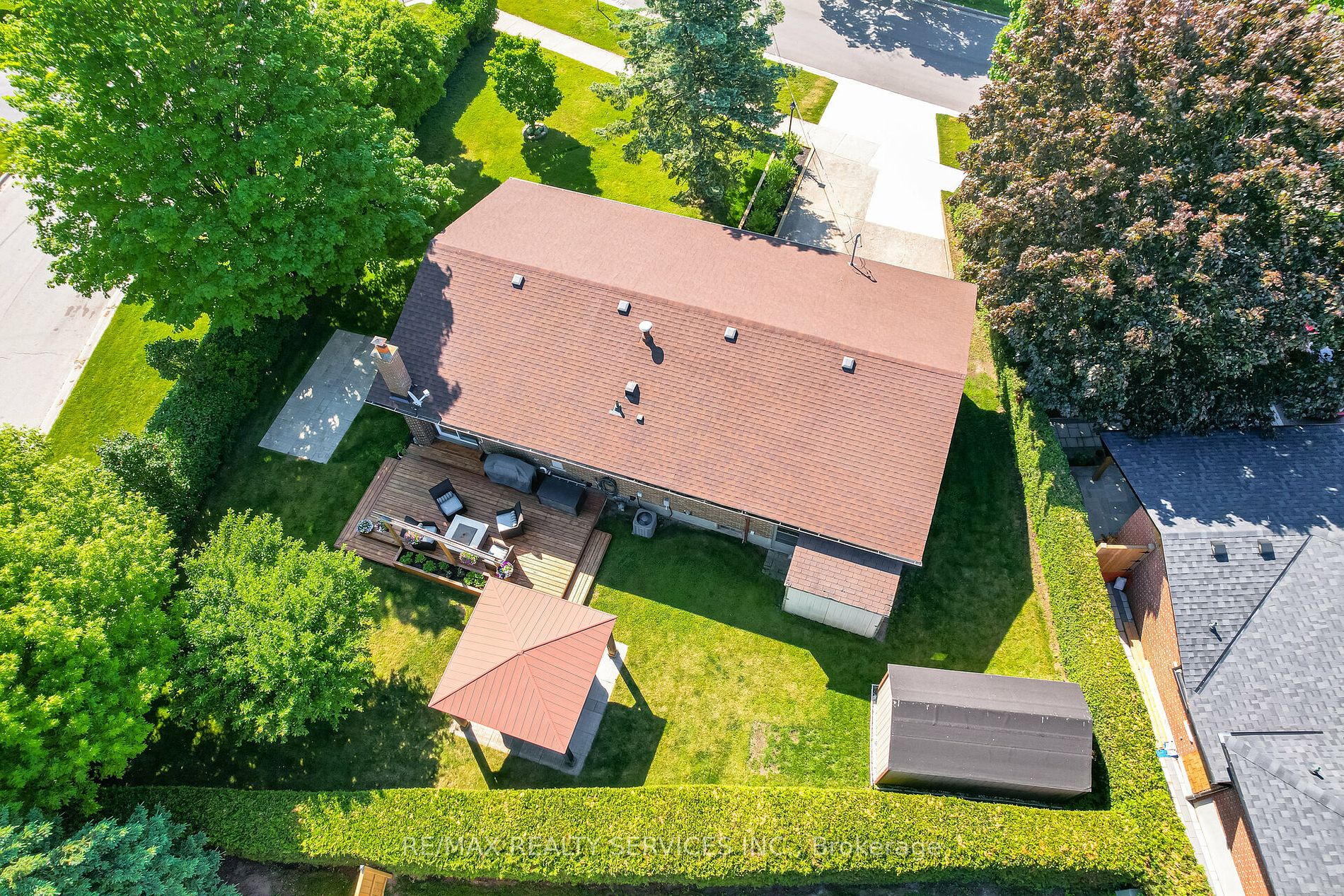 195 Elmwood Road