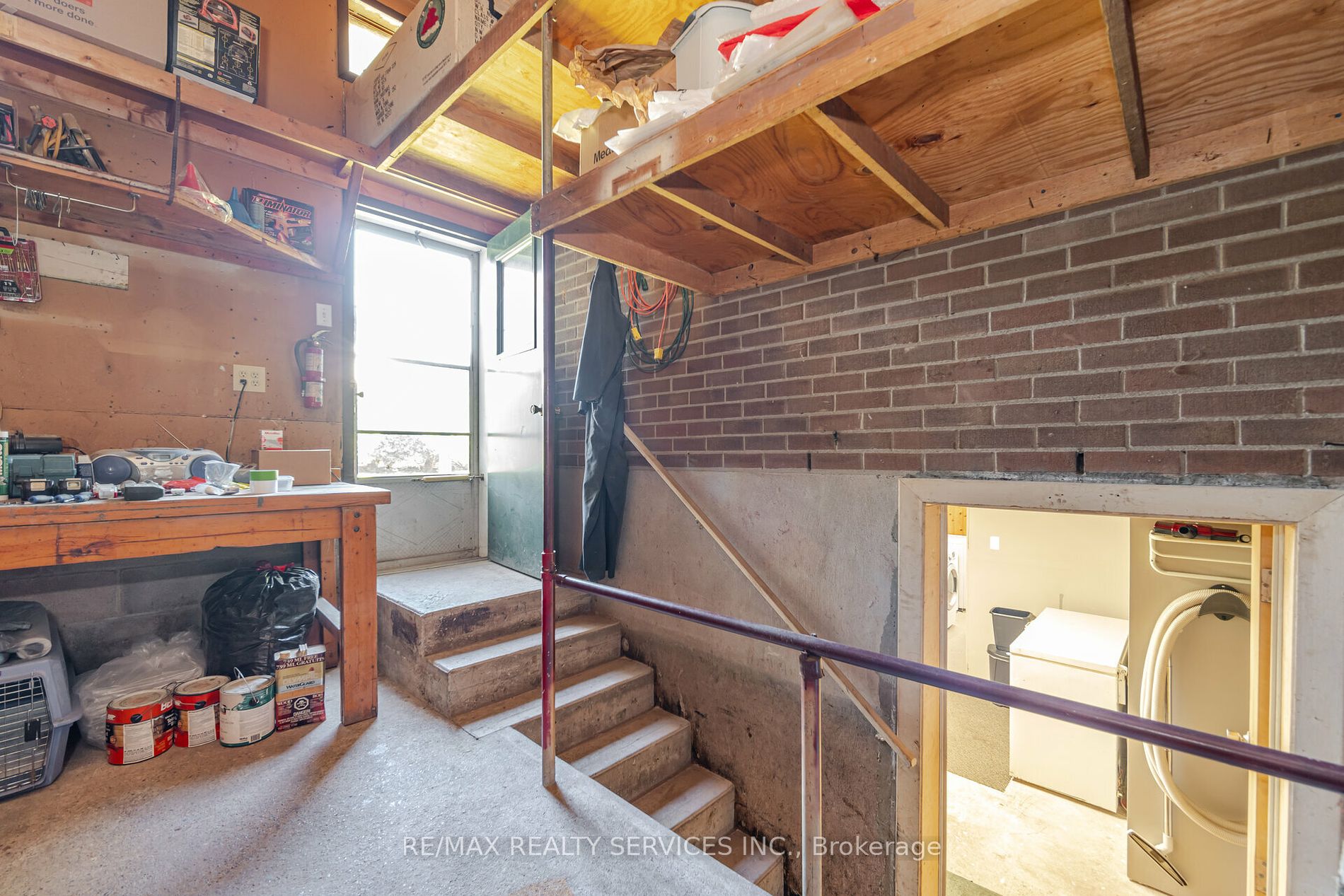 195 Elmwood Road