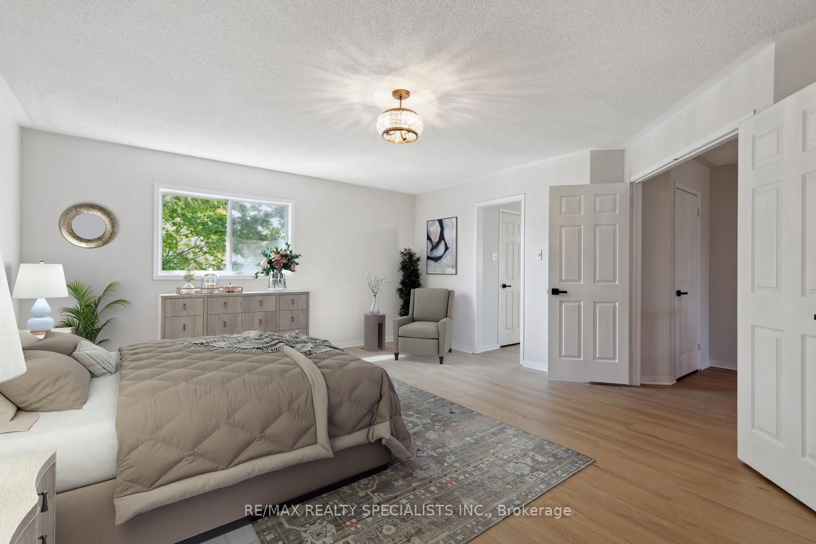 3251 Bloomfield Drive