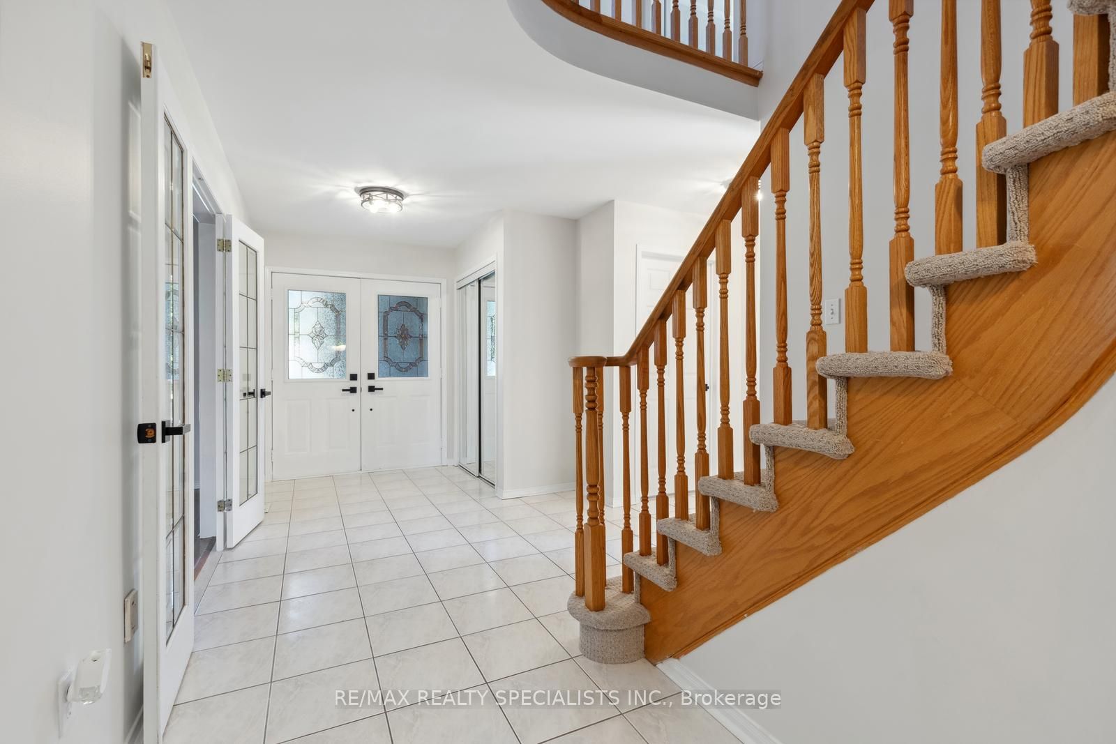 3251 Bloomfield Drive