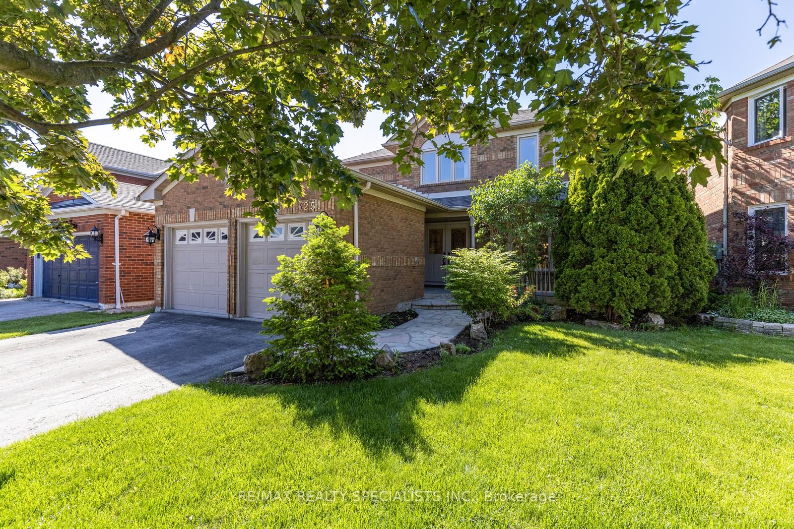3251 Bloomfield Drive
