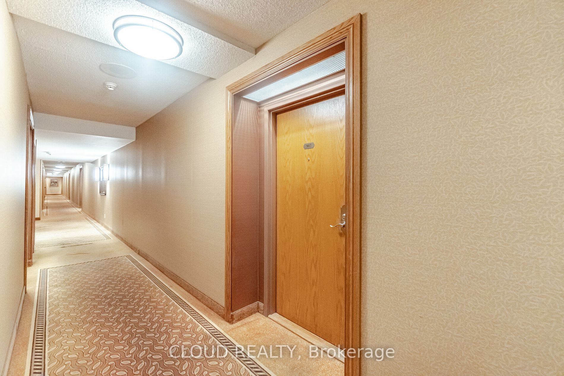 310 Mill St, #907