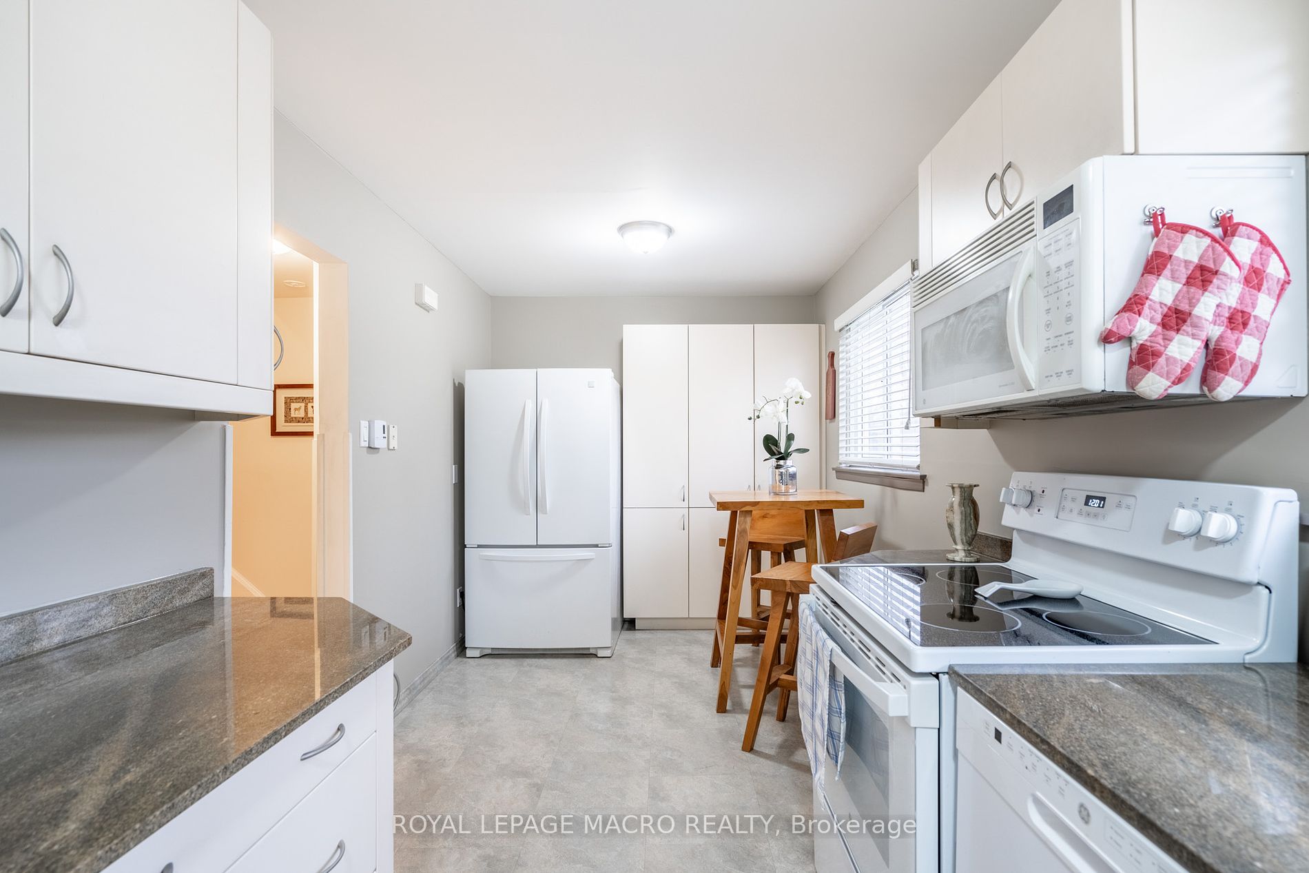 1270 Gainsborough Dr, #56