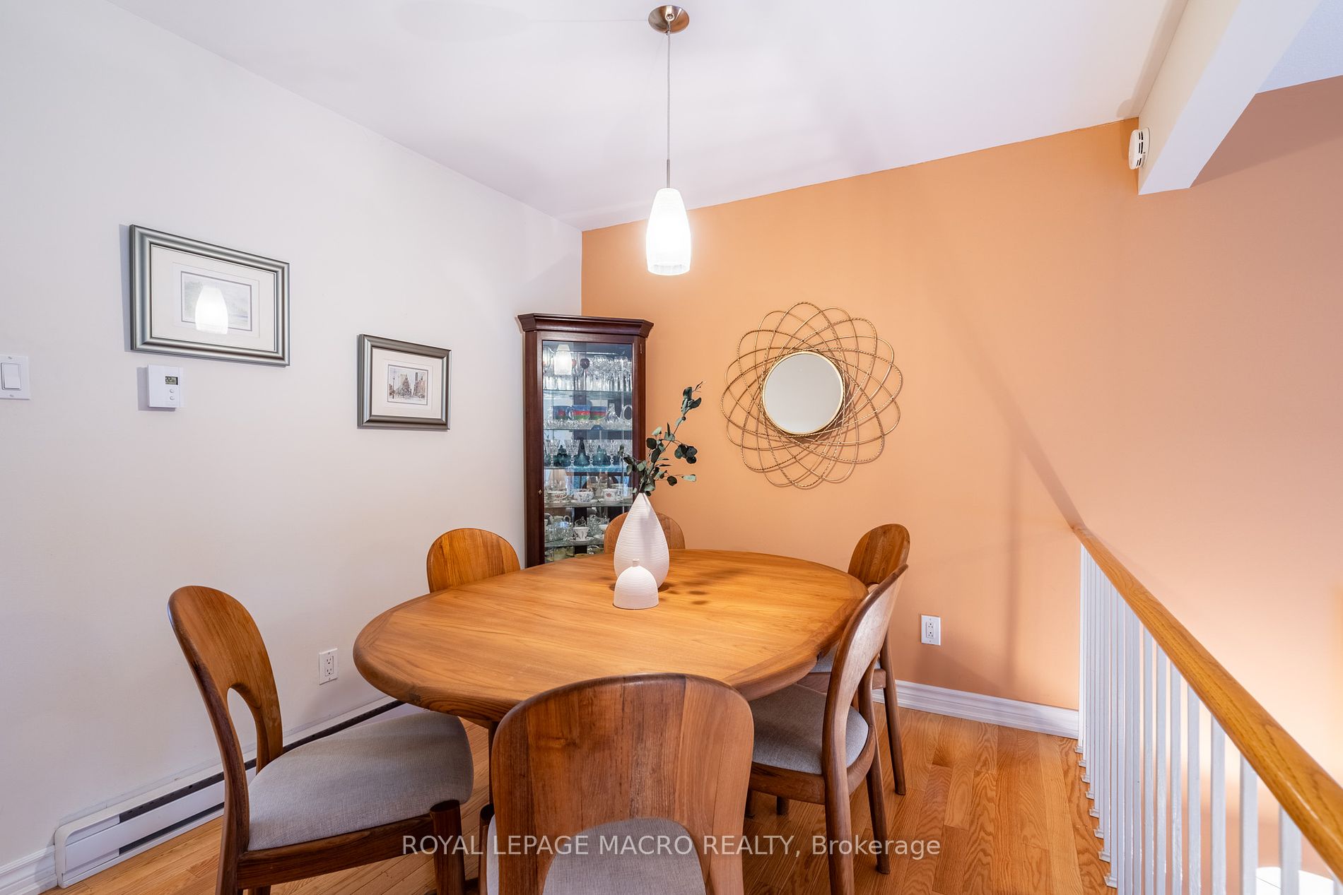 1270 Gainsborough Dr, #56