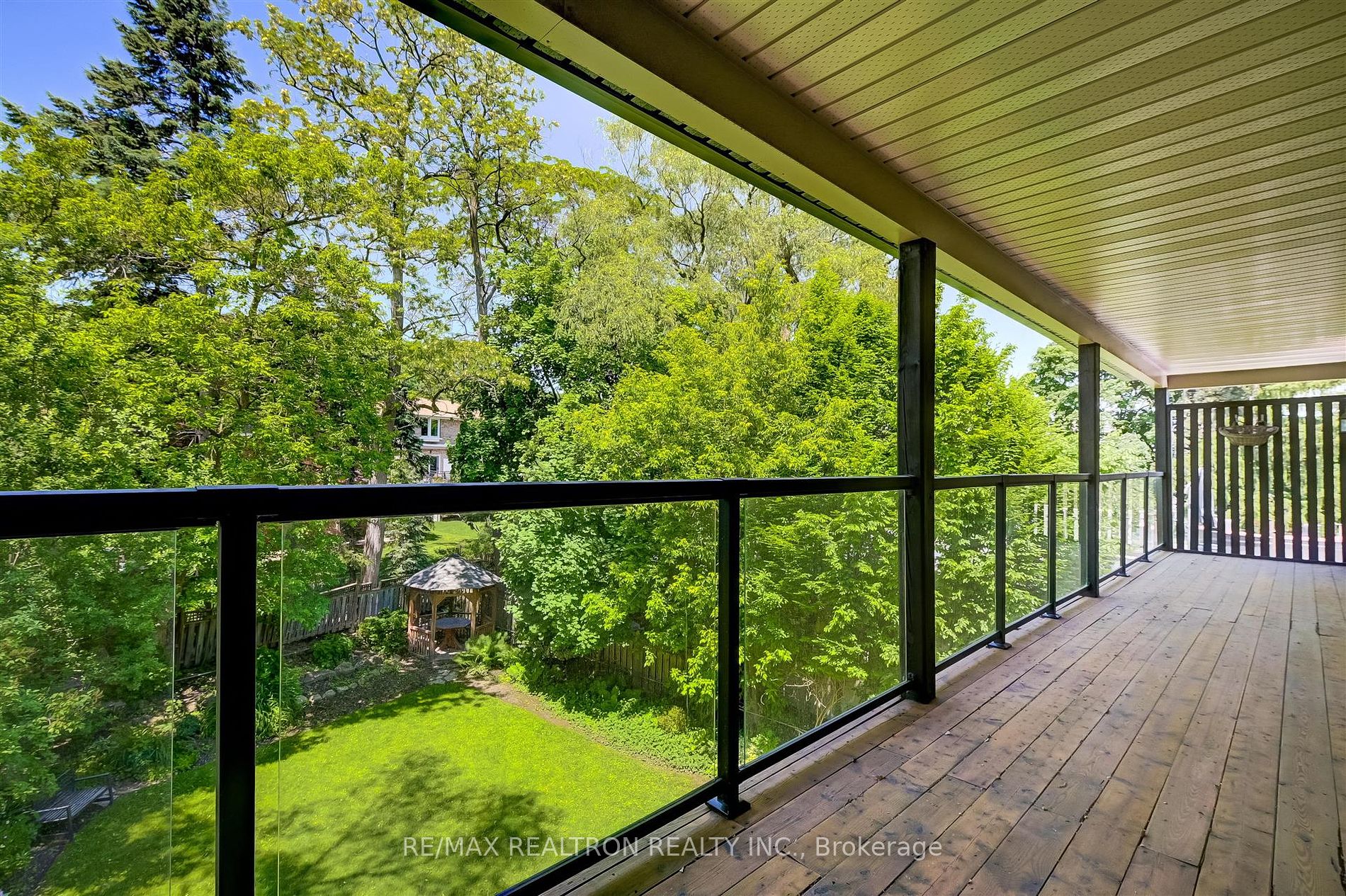 102 Edenbridge Dr