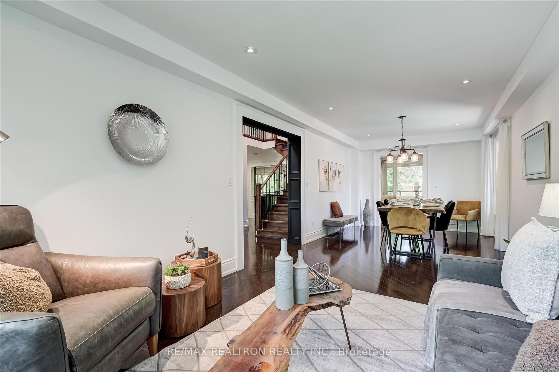102 Edenbridge Dr