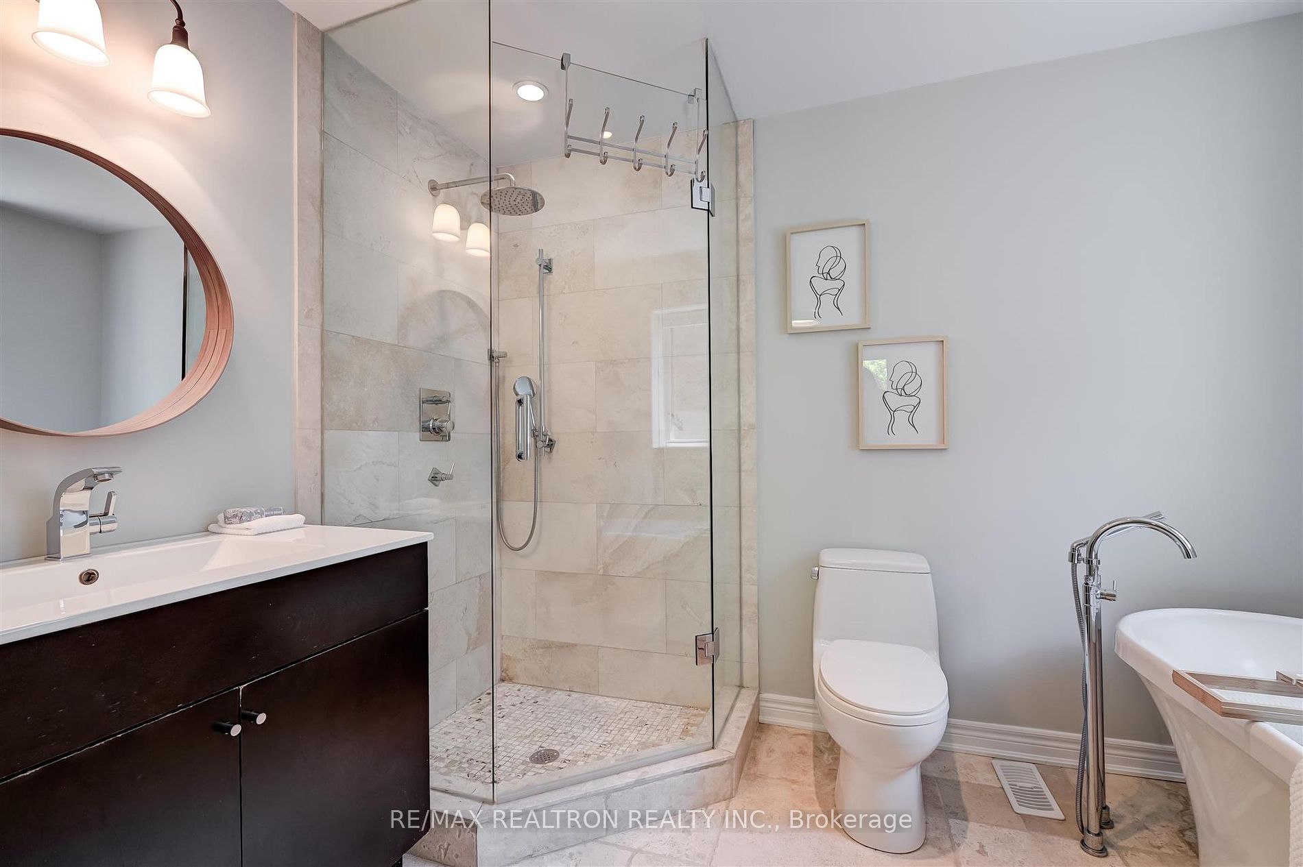 102 Edenbridge Dr