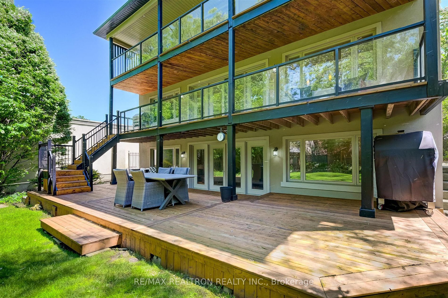 102 Edenbridge Dr