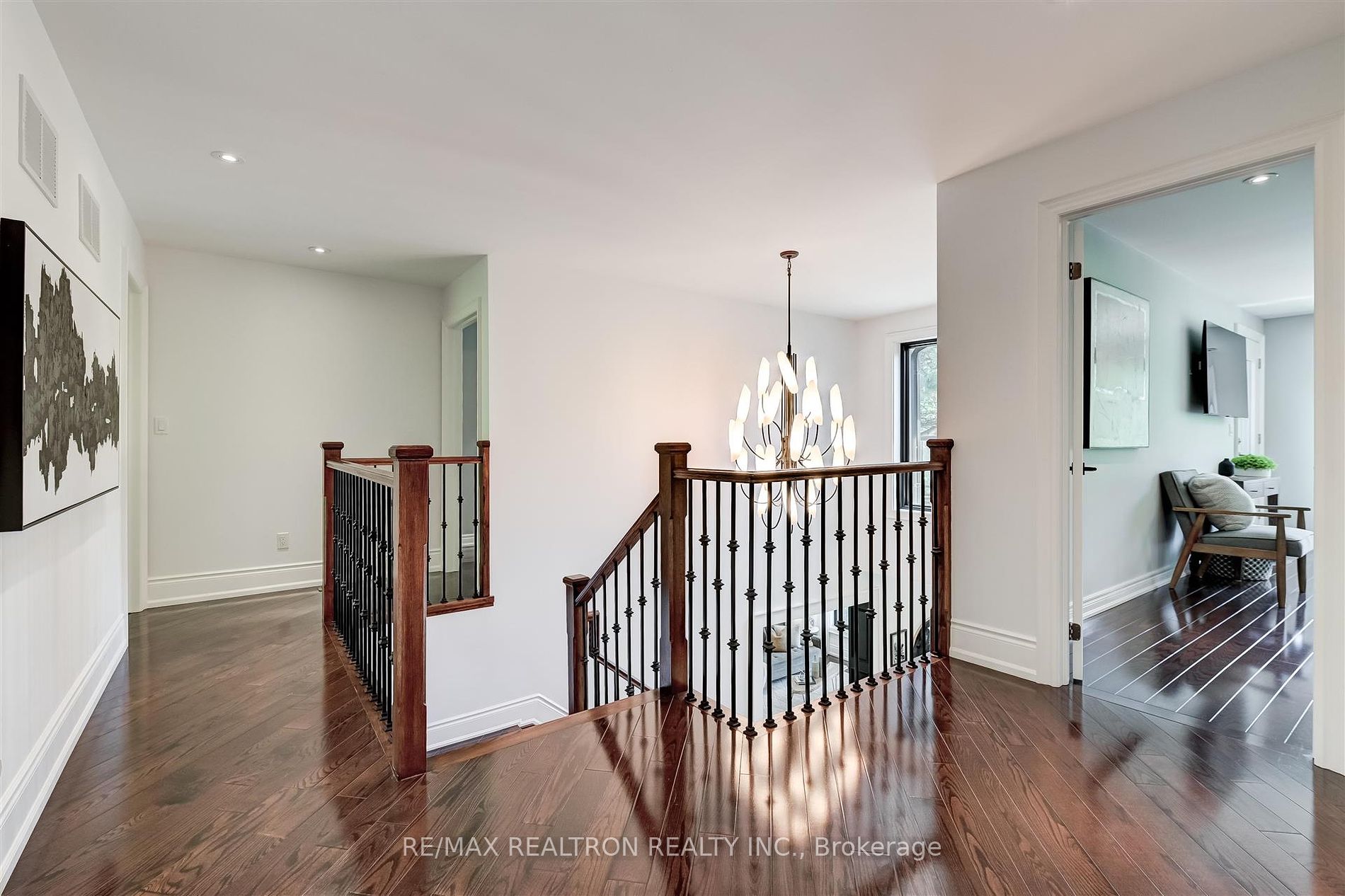 102 Edenbridge Dr