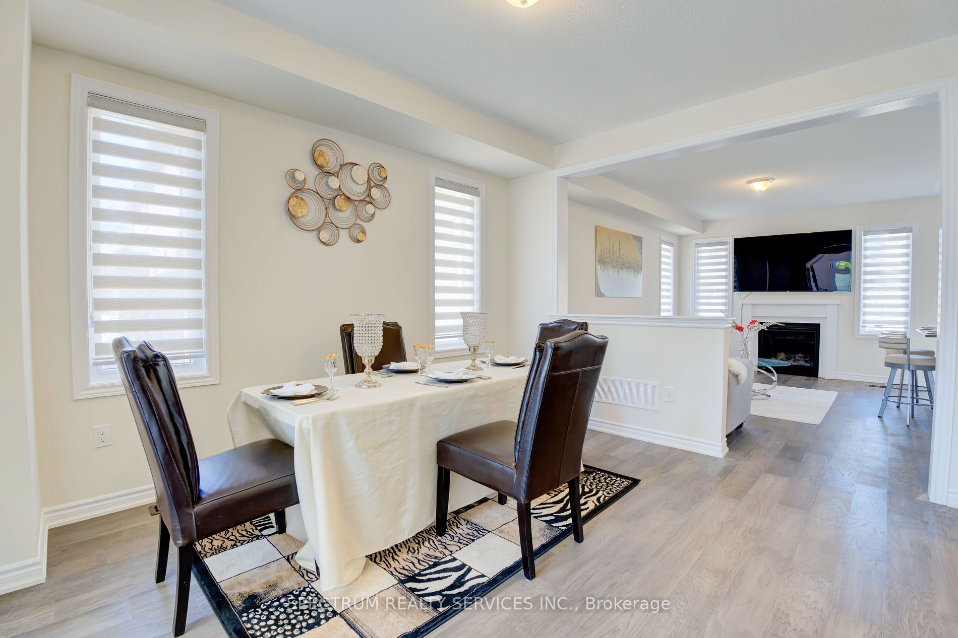 605 Leatherleaf Landing