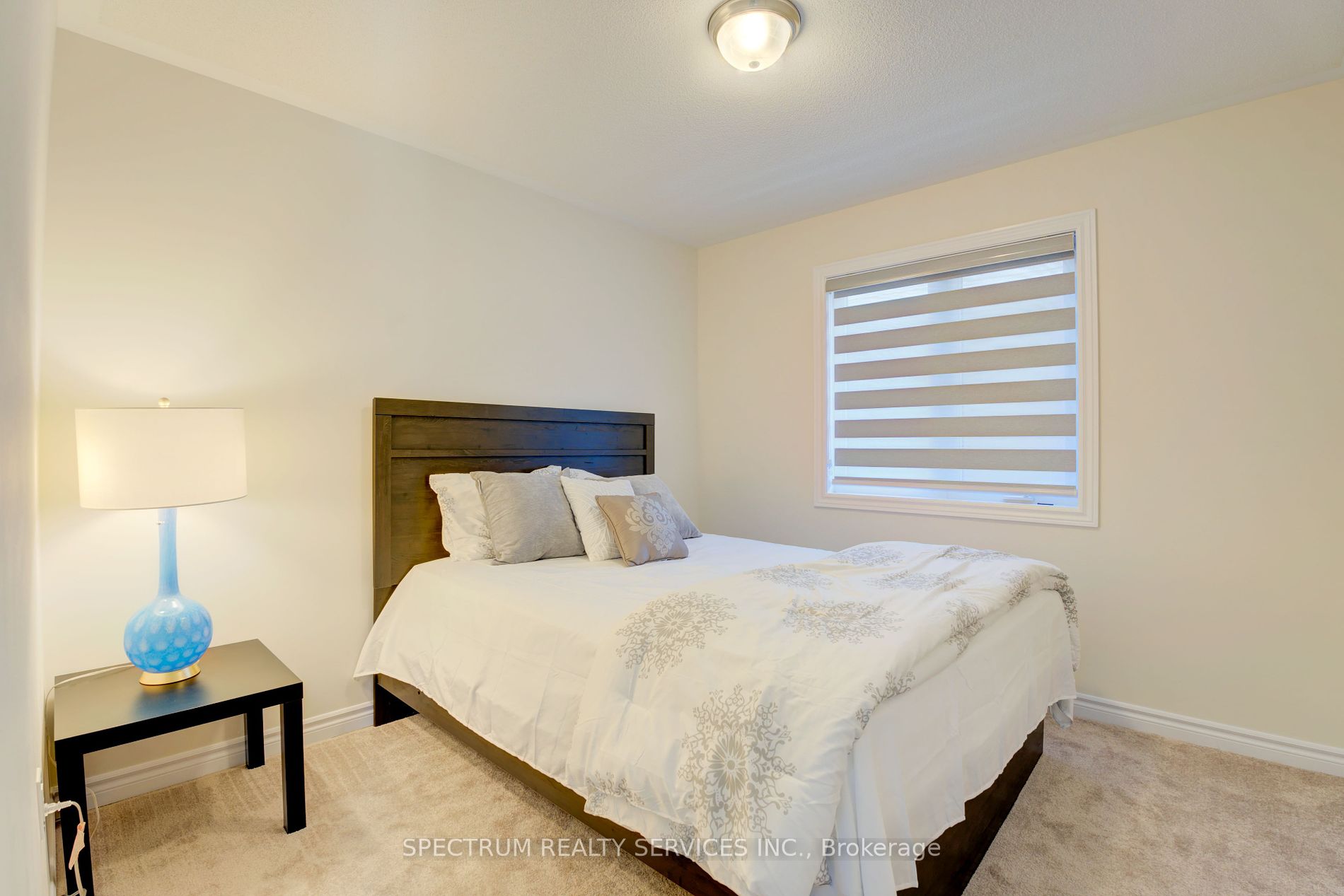 605 Leatherleaf Landing