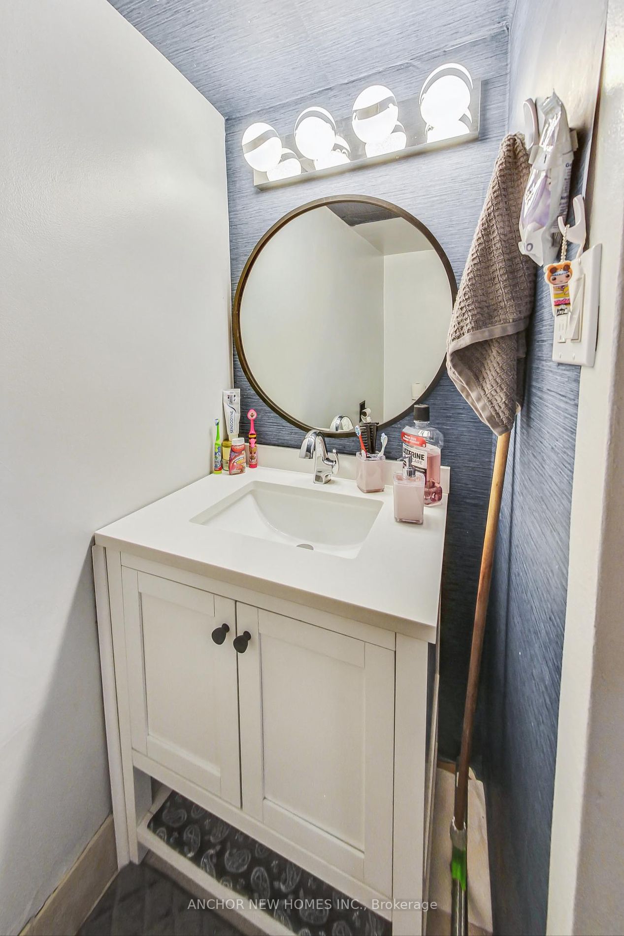 2323 Confederation Parkway #1105