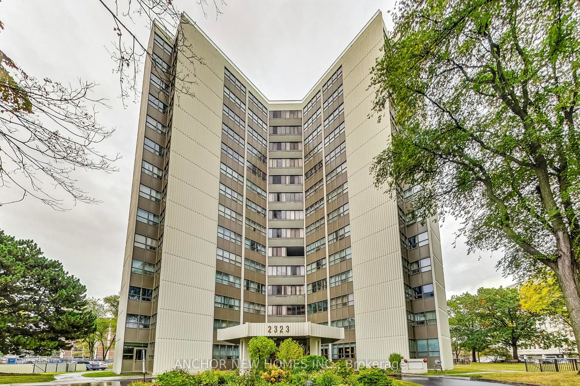 2323 Confederation Parkway #1105