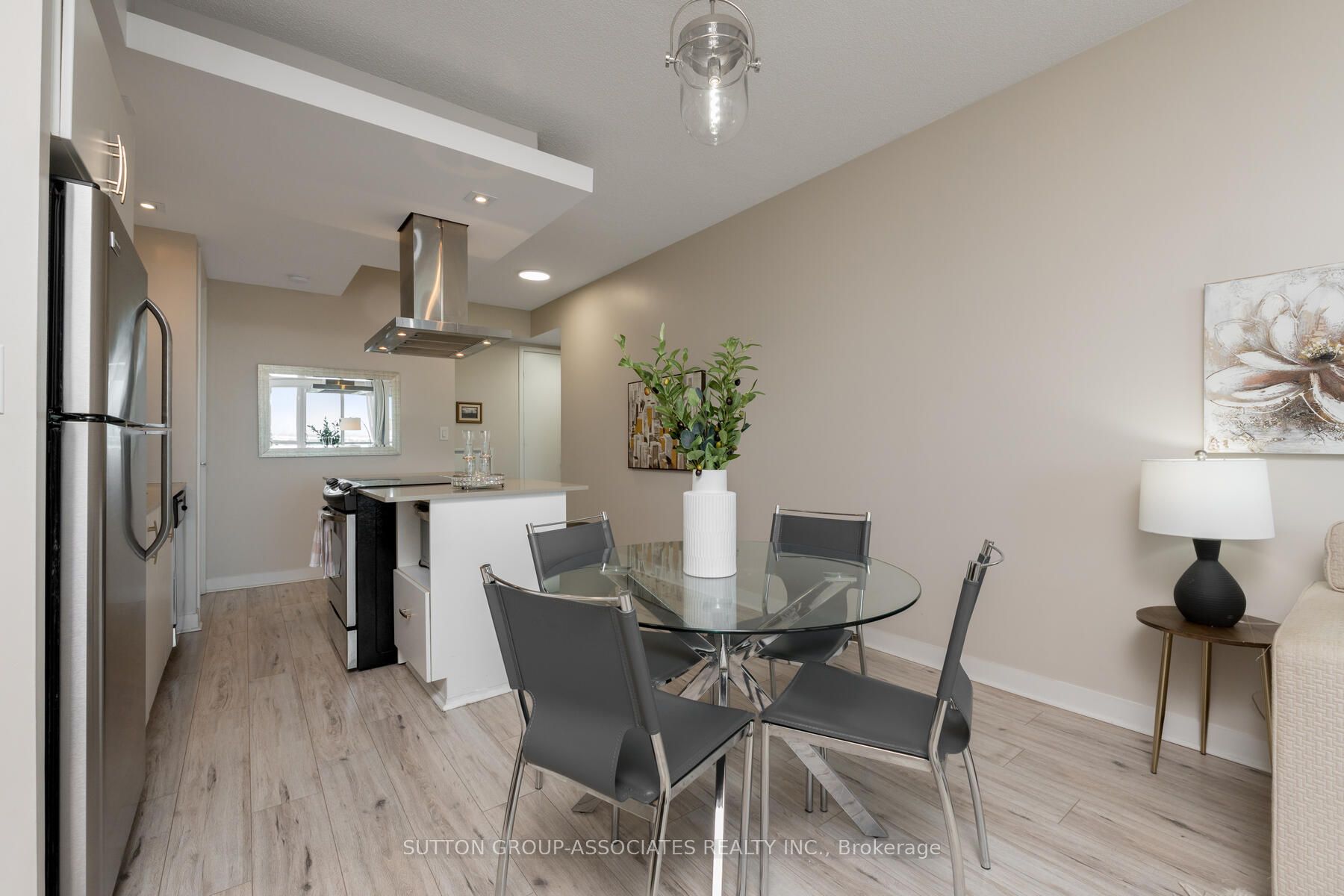 165 Legion Rd N, #1532