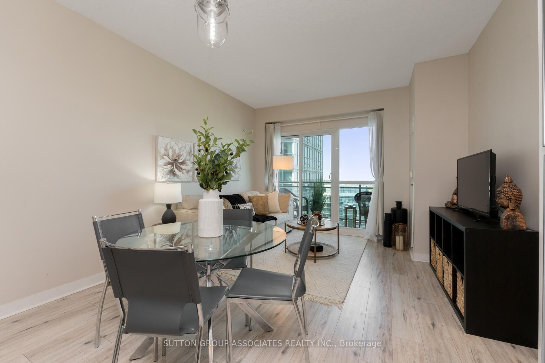 165 Legion Rd N, #1532