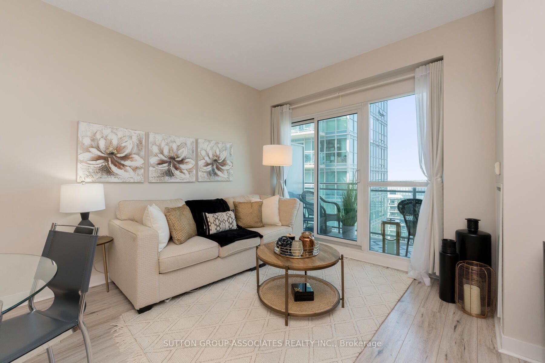 165 Legion Rd N, #1532