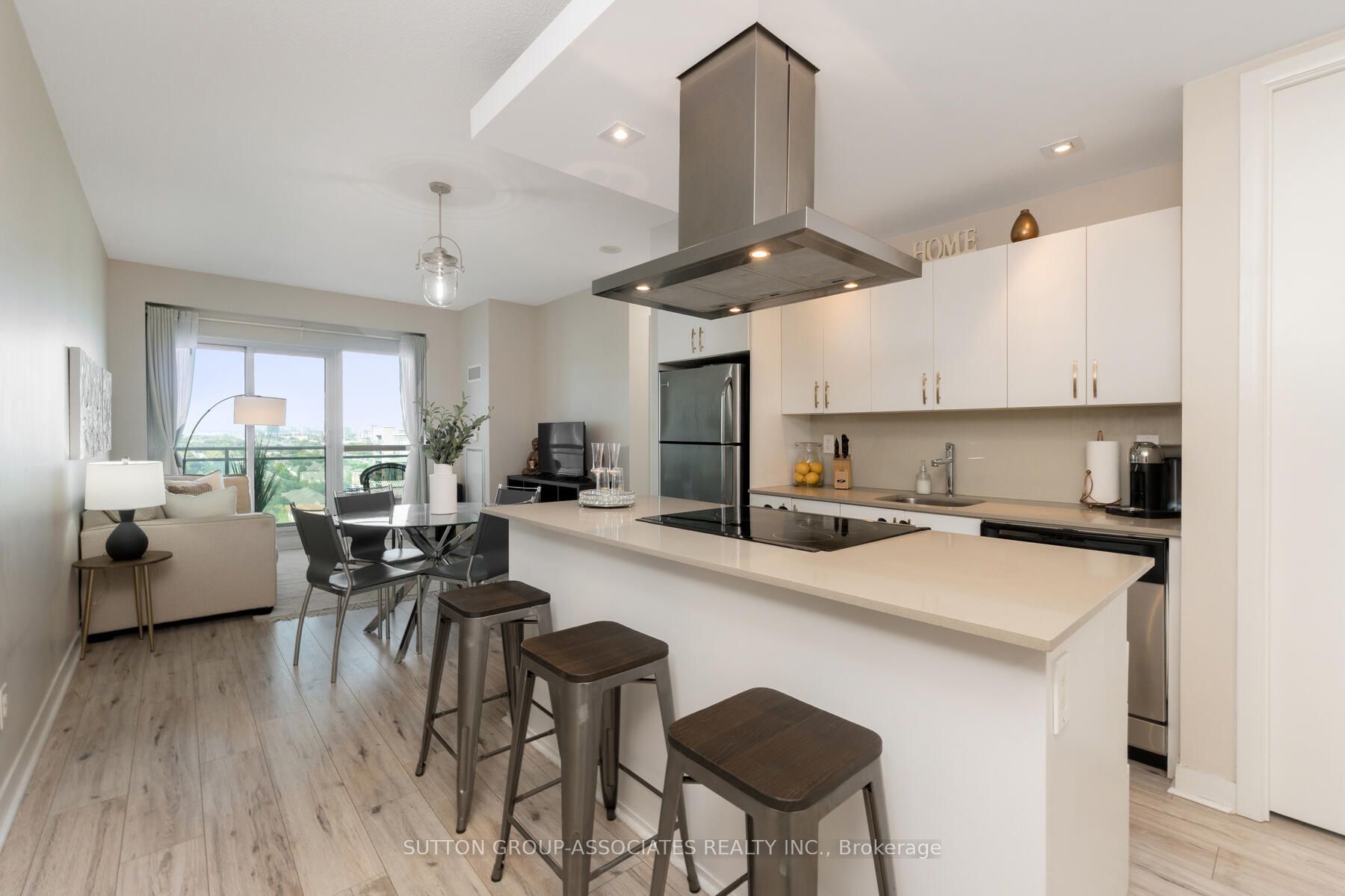 165 Legion Rd N, #1532