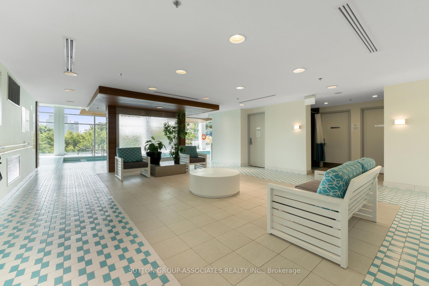 165 Legion Rd N, #1532