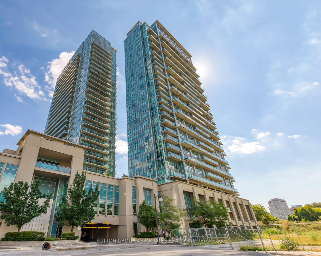 165 Legion Rd N, #1532