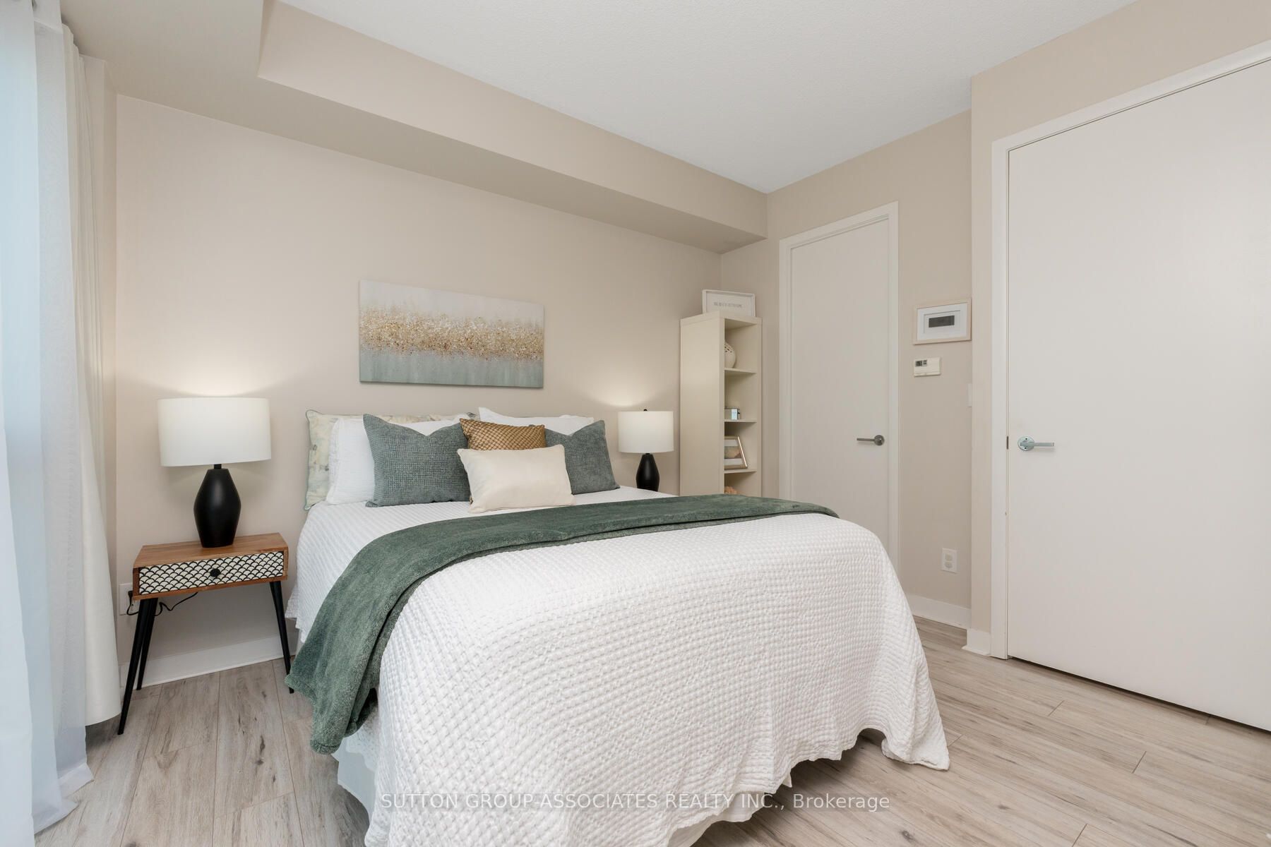 165 Legion Rd N, #1532