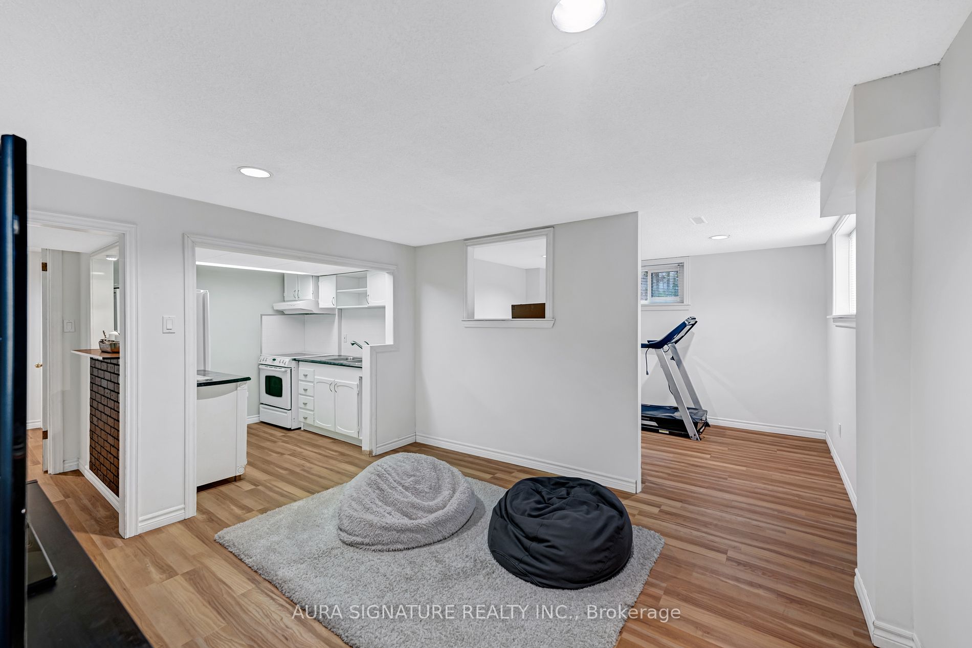 190 Crestwood Road