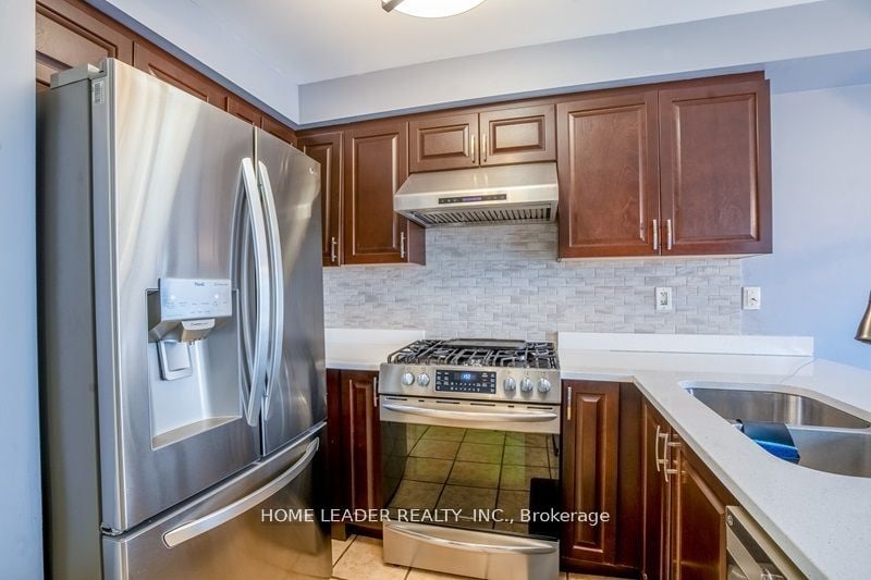 84 Tianalee Cres
