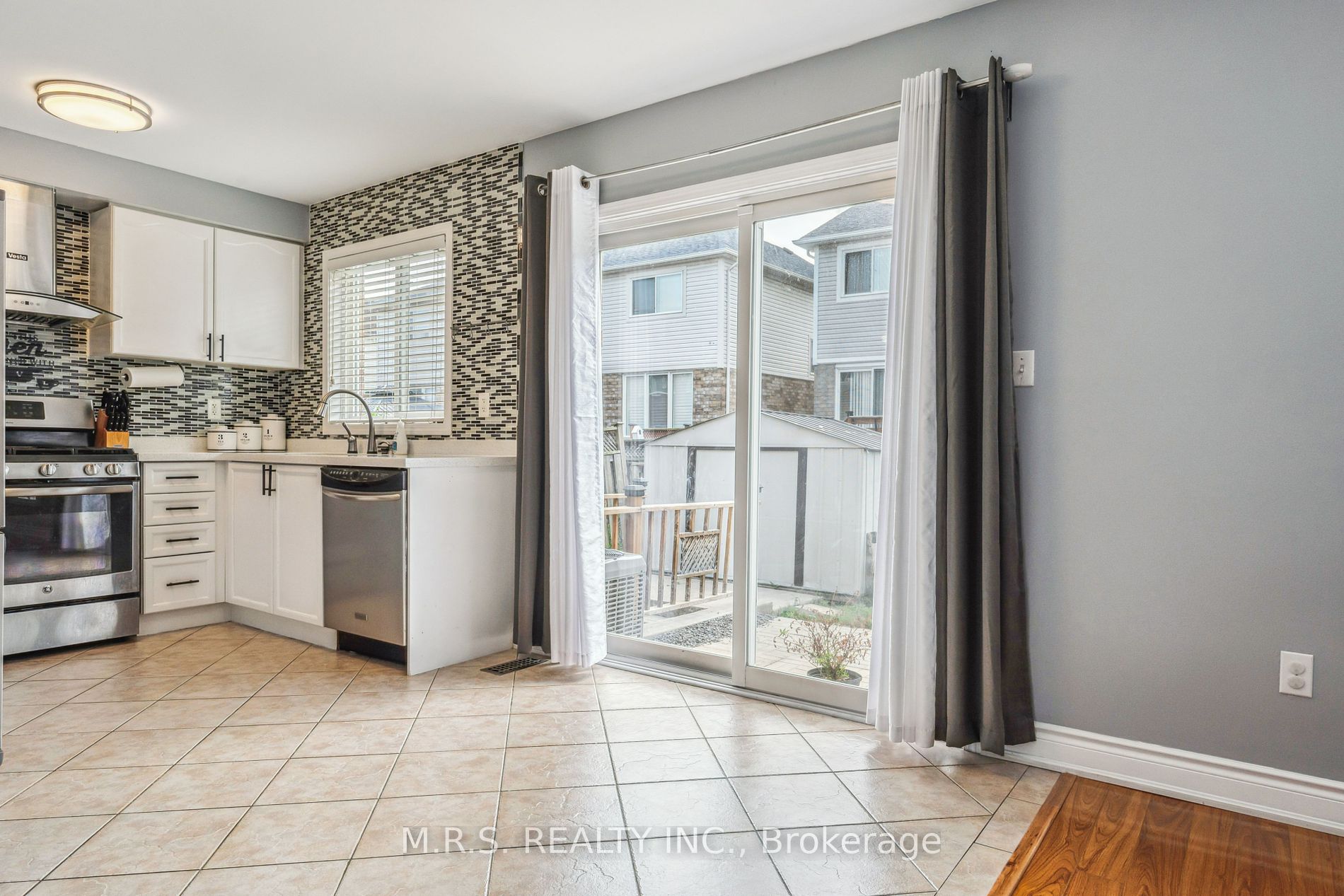 18 Orangegrove Drive