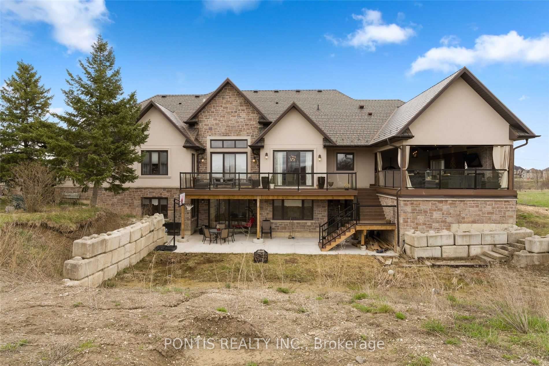 6902 Mayfield Rd
