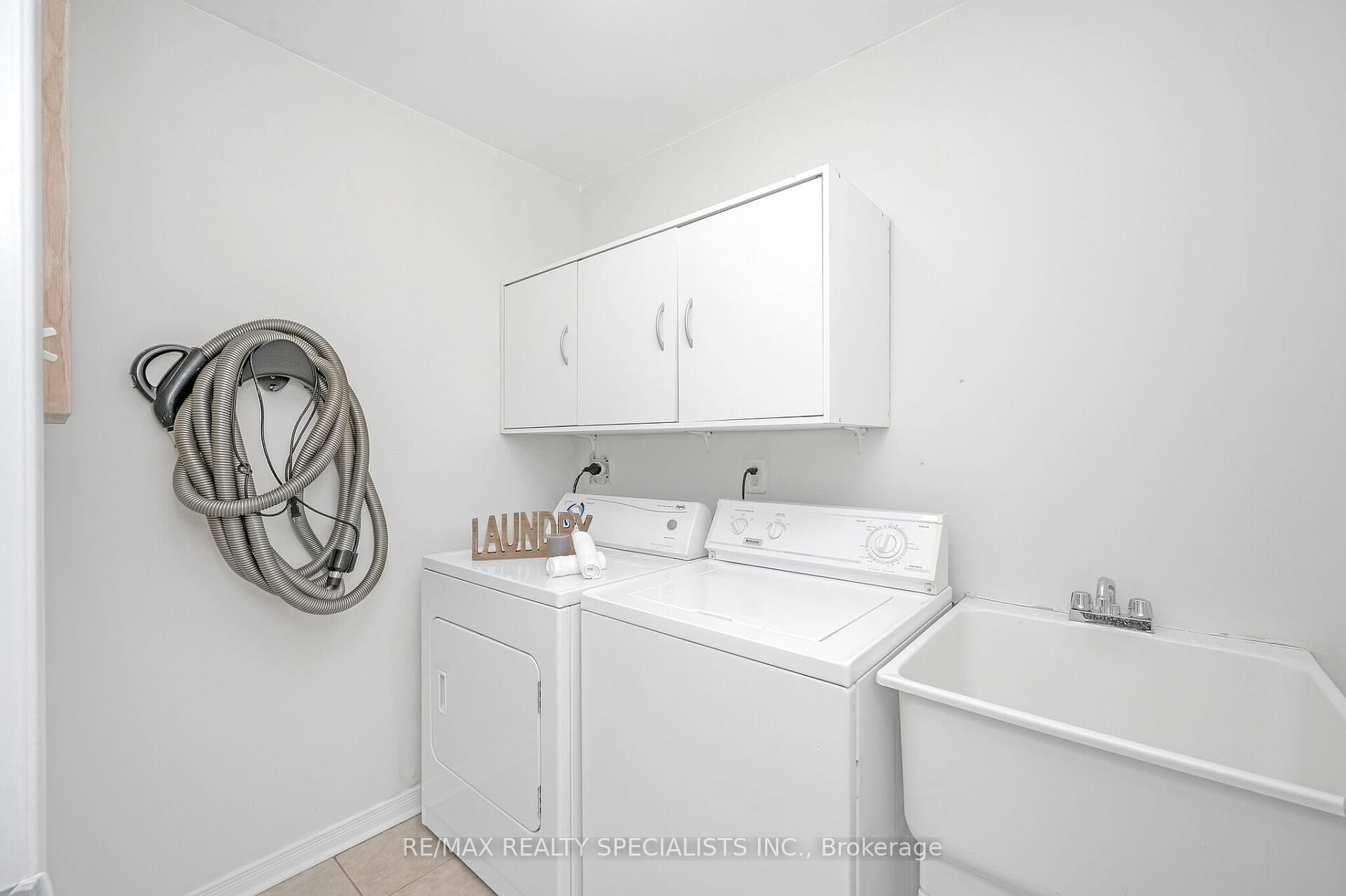 3120 Wrigglesworth Crescent